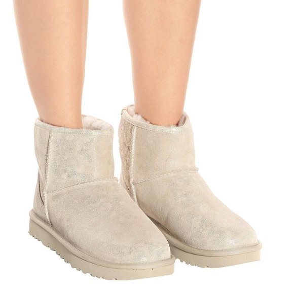 NEW! UGG Classic Ultra Mini size 7 - Picture 2 of 13